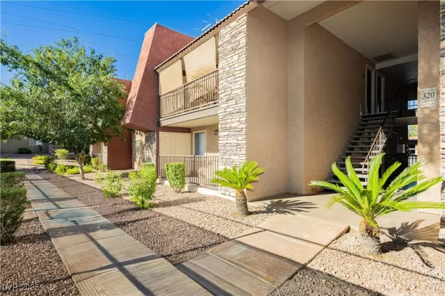 MLS: 2717455 Condo For Sale