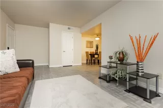 Photo #2: 2717455 Listing