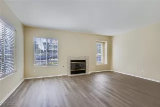 Photo #3: 2717465 Listing