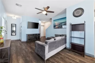 Photo #4: 2717482 Listing