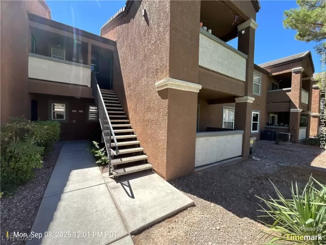 MLS: 2717493 Condo For Sale