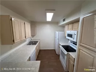 Photo #4: 2717493 Listing 