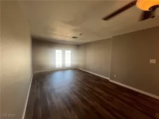 Photo #4: 2717571 Listing 