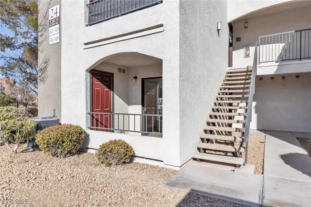 MLS: 2717577 Condo For Sale