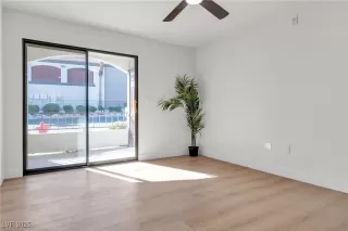 Photo #1: 2717577 Listing