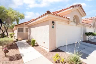 Photo #3: 2717596 Listing