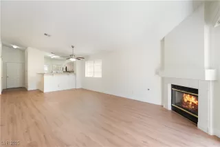 Photo #6: 2717596 Listing