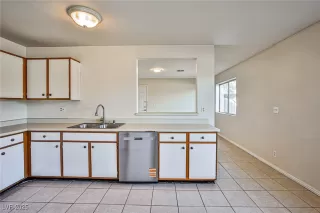 Photo #5: 2717597 Listing 