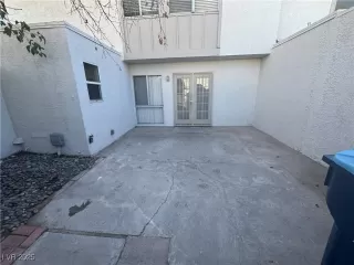 Photo #2: 2717623 Listing 