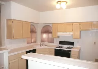 Photo #3: 2717628 Listing 