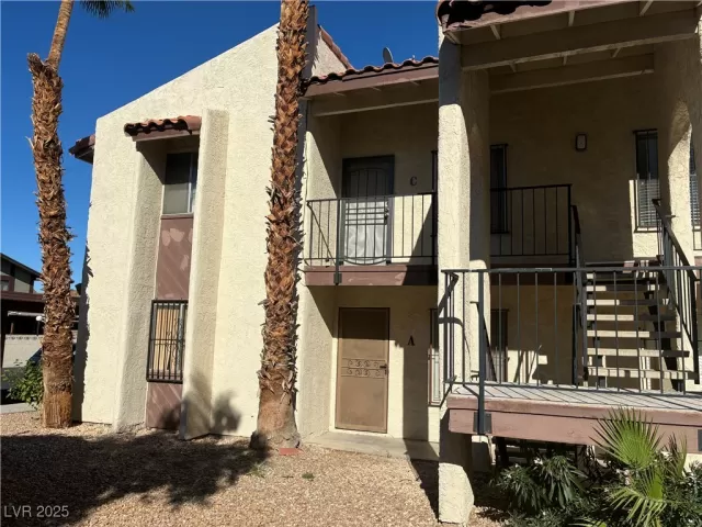 MLS: 2717629 Condo For Sale