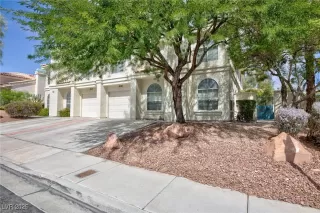 Photo #1: 2717638 Listing 