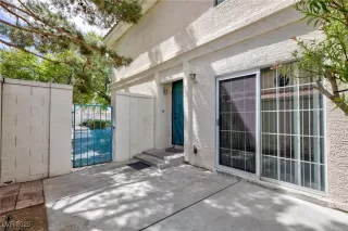 Photo #3: 2717638 Listing 