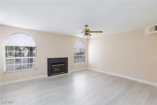 Photo #4: 2717638 Listing 