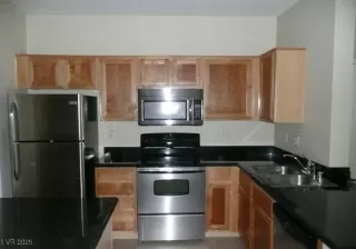 Photo #5: 2717660 Listing 