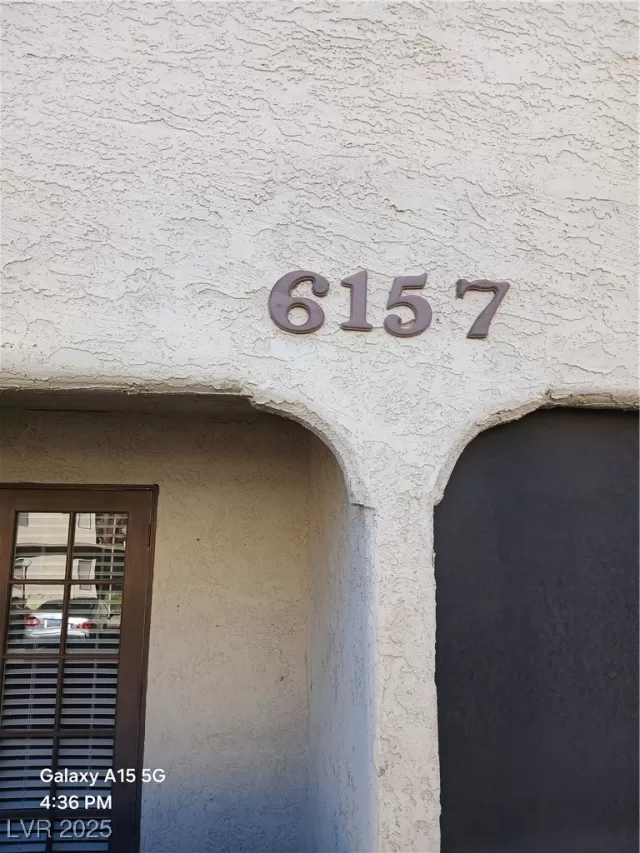 MLS: 2717661 Condo For Sale