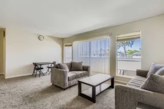 Photo #2: 2717678 Listing