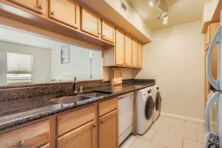 Photo #6: 2717678 Listing