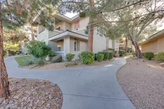 Photo #1: 2717689 Listing