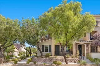 Photo #1: 2717694 Listing 