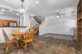 Photo #5: 2717694 Listing 