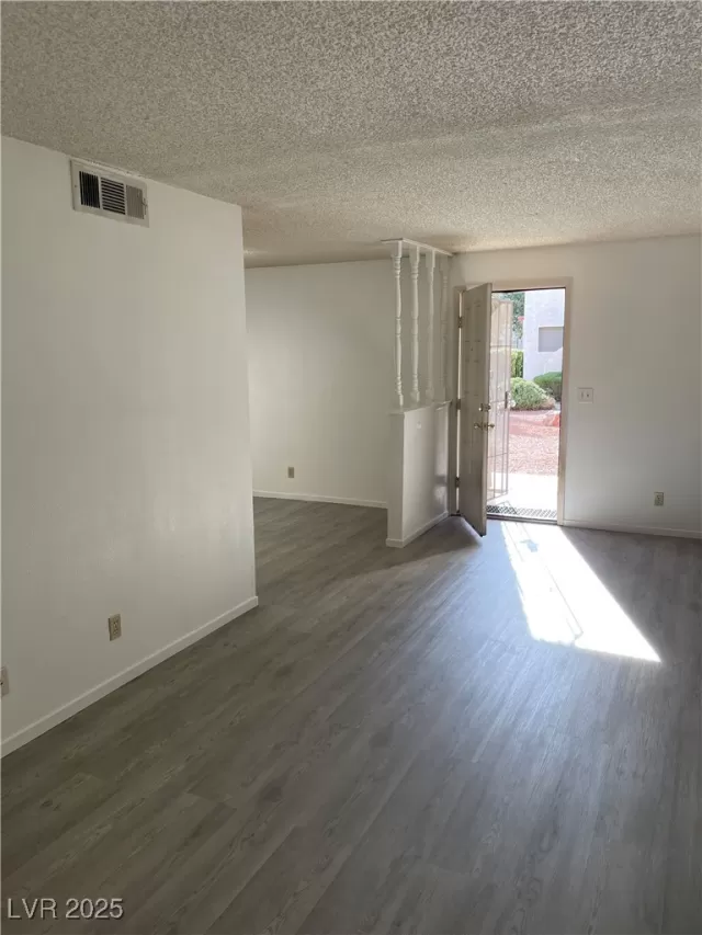 MLS: 2717699 Condo For Sale