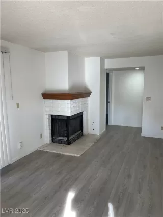 Photo #5: 2717699 Listing 