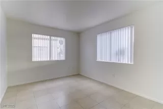 Photo #4: 2717703 Listing 