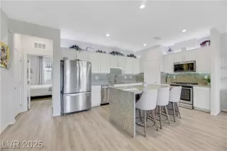 Photo #6: 2717706 Listing 