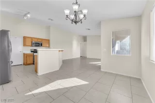 Photo #4: 2717730 Listing 