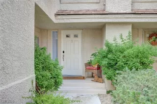 Photo #2: 2717731 Listing 