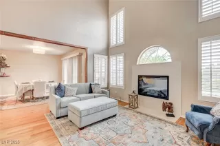 Photo #3: 2717731 Listing 