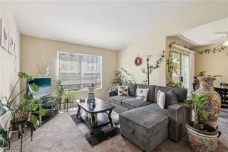 Photo #4: 2717737 Listing