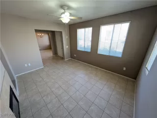 Photo #5: 2717767 Listing 