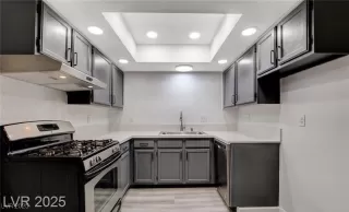 Photo #2: 2717795 Listing 