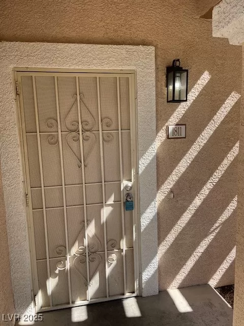 MLS: 2717797 Condo For Sale