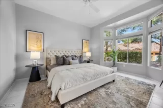 Photo #4: 2717802 Listing 