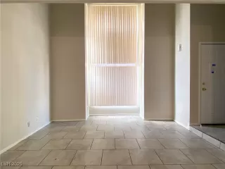 Photo #2: 2717810 Listing 