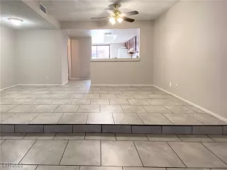 Photo #4: 2717810 Listing 