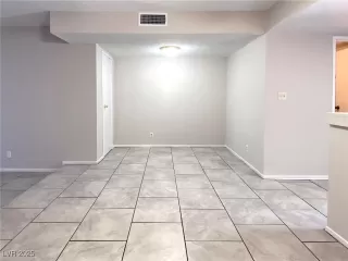 Photo #6: 2717810 Listing 