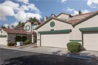 Photo #2: 2717824 Listing