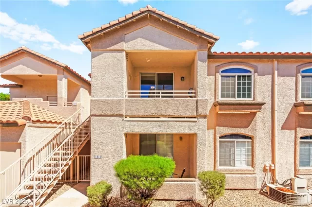 MLS: 2717834 Condo For Sale