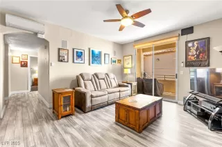 Photo #1: 2717834 Listing 