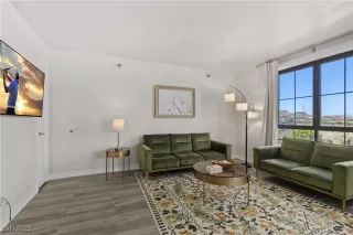 Photo #1: 2717836 Listing 