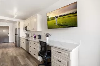 Photo #2: 2717838 Listing 