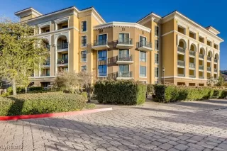 Photo #4: 2717838 Listing 