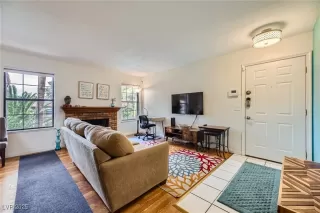 Photo #2: 2717842 Listing