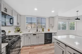 Photo #1: 2717854 Listing