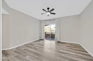 Photo #6: 2717854 Listing