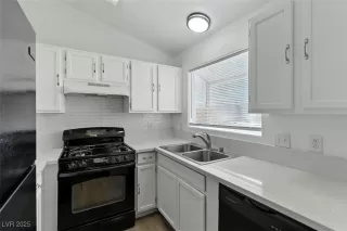 More Details about MLS # 2717873 : 661 ANNE LANE N/A